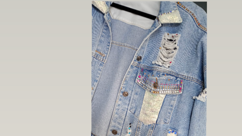 Customisation sur veste en jean 